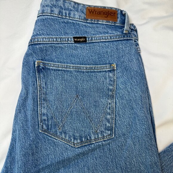 Wrangler Mom Fit Blue Jeans 14/32 - Picture 3 of 12